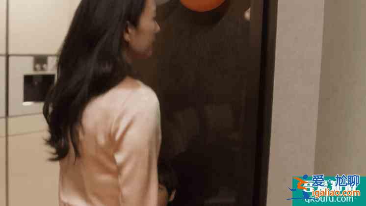 佟麗婭拒演的《三十而已》爆了，網友：多謝她的不演之恩？