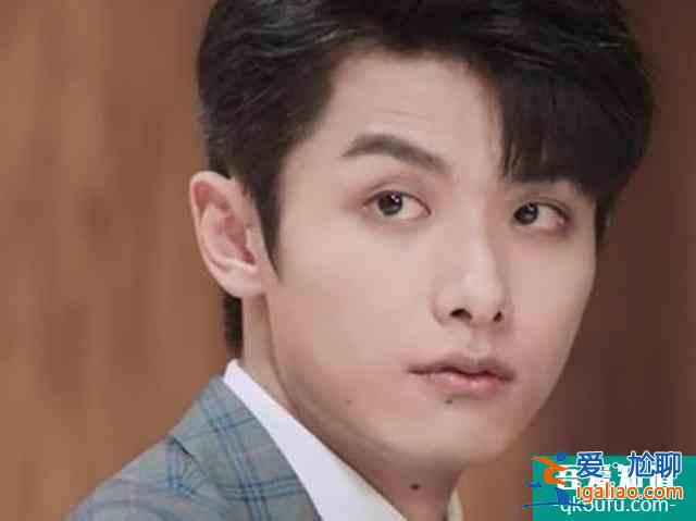 于正新劇《拾光的秘密》定檔,不用明星只用新人,這次他賭對了嗎? 于正新劇《拾光的秘密》定檔,不用明星只用新人,這次他賭對了嗎?