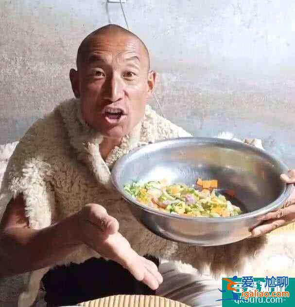 余歡水“患癌”崩潰痛哭:中年人的堅強(qiáng),從來不是不會崩潰? 余歡水“患癌”崩潰痛哭:中年人的堅強(qiáng),從來不是不會崩潰?