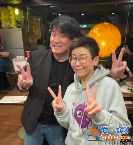 周華健為什么不唱歌了?近況曝光回香港祭祖現(xiàn)身就餐 主動為粉絲買單