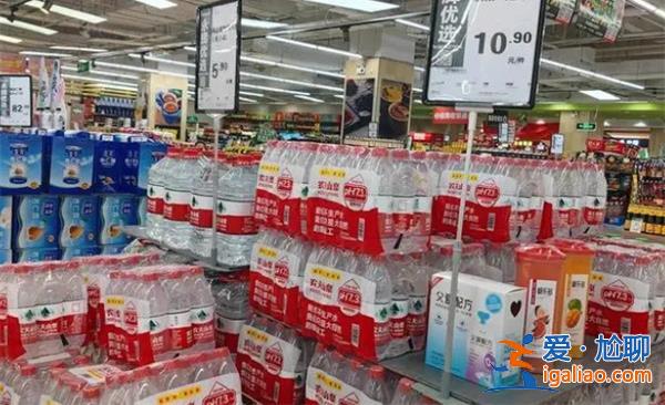 媒體|3元水混戰，誰會是下一個農夫山泉？[3元水]？