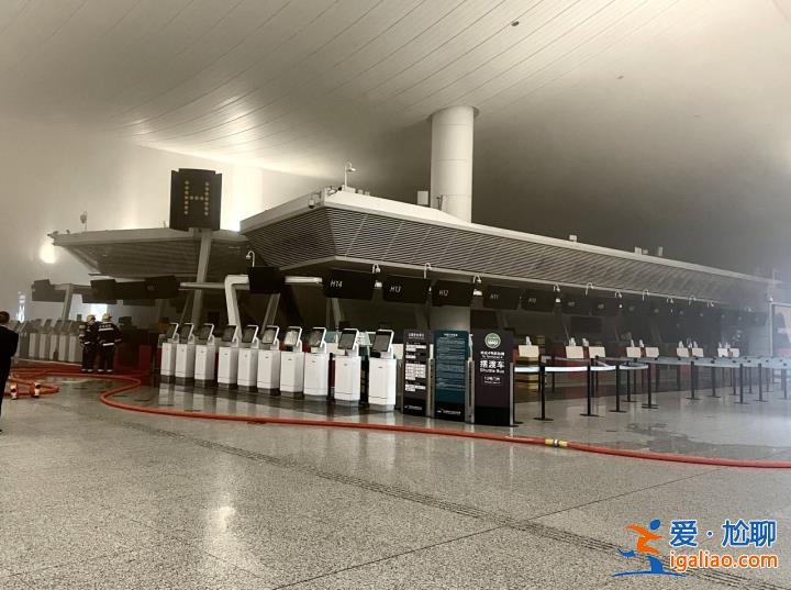 煙霧及時(shí)得到控制 沒(méi)有人員受困？