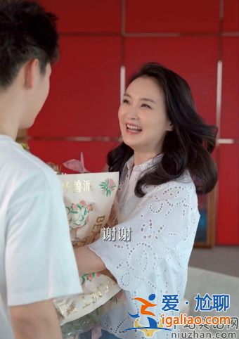 王艷兒子球球近照曝光!容貌大變脖子比頭粗,16歲兒子近180 王艷兒子球球近照曝光!容貌大變脖子比頭粗,16歲兒子近180