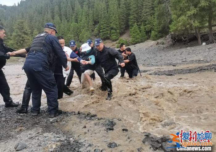 烏魯木齊板房溝景區突發融雪性洪水 30名游客被困民警救援？