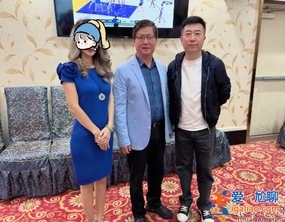 陳偉鴻怎么不主持對話了?移民美國是真的嗎?與浙江富商美國聚會