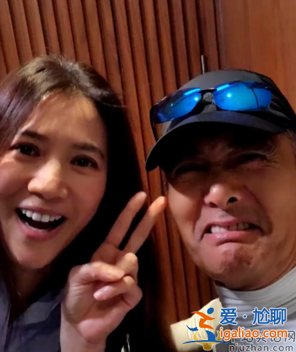 周潤發(fā)袁詠儀關系怎么樣?慶生現(xiàn)場摟抱袁詠儀索吻，發(fā)嫂不悅