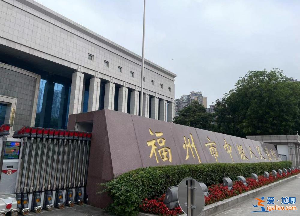 吳謝宇庭上哭泣 辯護人出示母親生前日記? 吳謝宇庭上哭泣 辯護人出示母親生前日記?