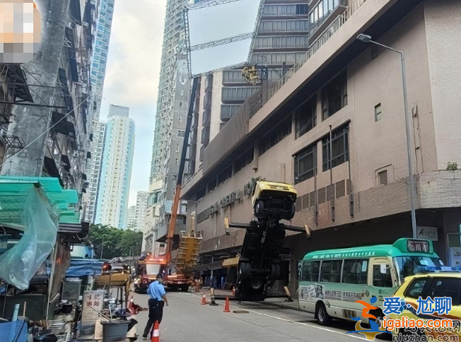 黃渤倪妮拍攝現場突發事故致8傷，現場畫面曝光太凄慘