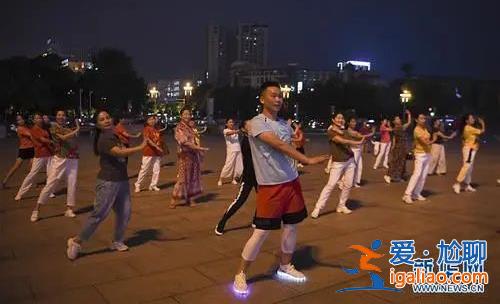 蘭州一地晚9點后禁跳廣場舞 有人將問題歸因于“老年人素質滑坡”？