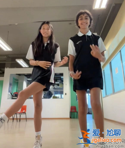 張庭夫婦移民了嗎?曝移居新加坡女兒一年學費45萬 張庭夫婦移民了嗎?曝移居新加坡女兒一年學費45萬