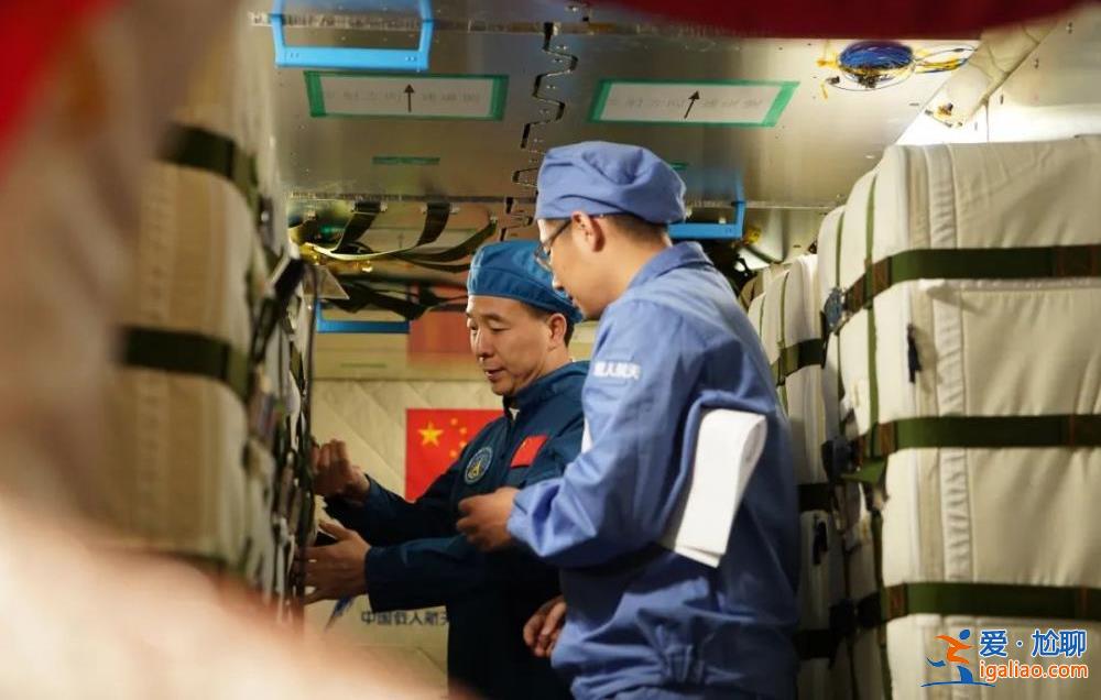 三天不能睡 沙漠練斷水……神十六乘組是這樣煉成的！？