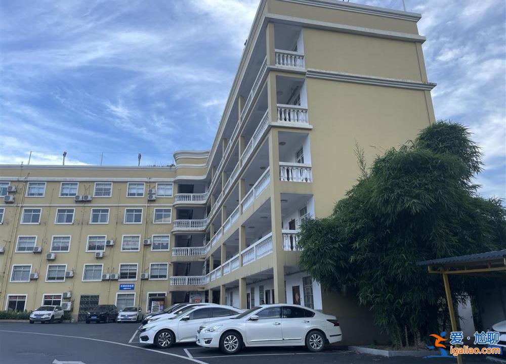 “高價風波”后南寧停車費政策進入過渡期 上班停車8.5小時仍需60元？