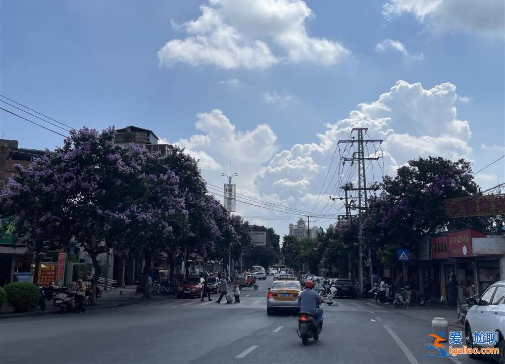 “高價風波”后南寧停車費政策進入過渡期 上班停車8.5小時仍需60元？