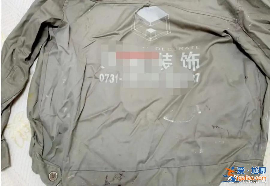 戴紙帽是油漆工習(xí)慣 服裝和孝衣完全不同？