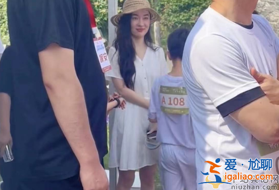 霍思燕嗯哼近況曝光!帶兒子參加周潤發親子跑