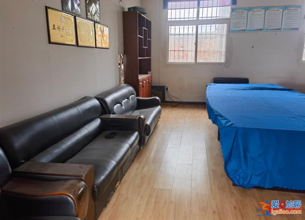 湖北一殘疾人學校校長猥褻學生獲刑3年半 家長認為量刑過輕 法院全案審查？