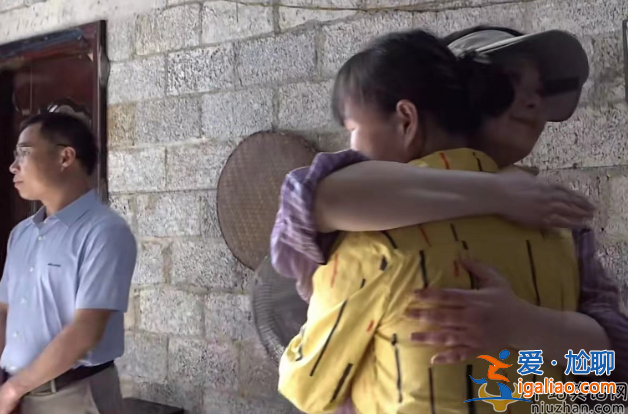 袁立的老公是誰?袁立離婚了嗎?婚戒不在模樣大變