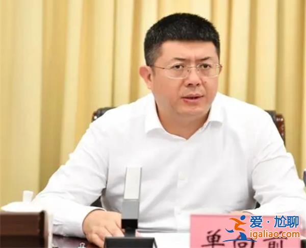 對標(biāo)滬蘇浙幾省，蕪湖發(fā)起全市“大學(xué)習(xí)大討論大調(diào)研”[發(fā)起全市]？