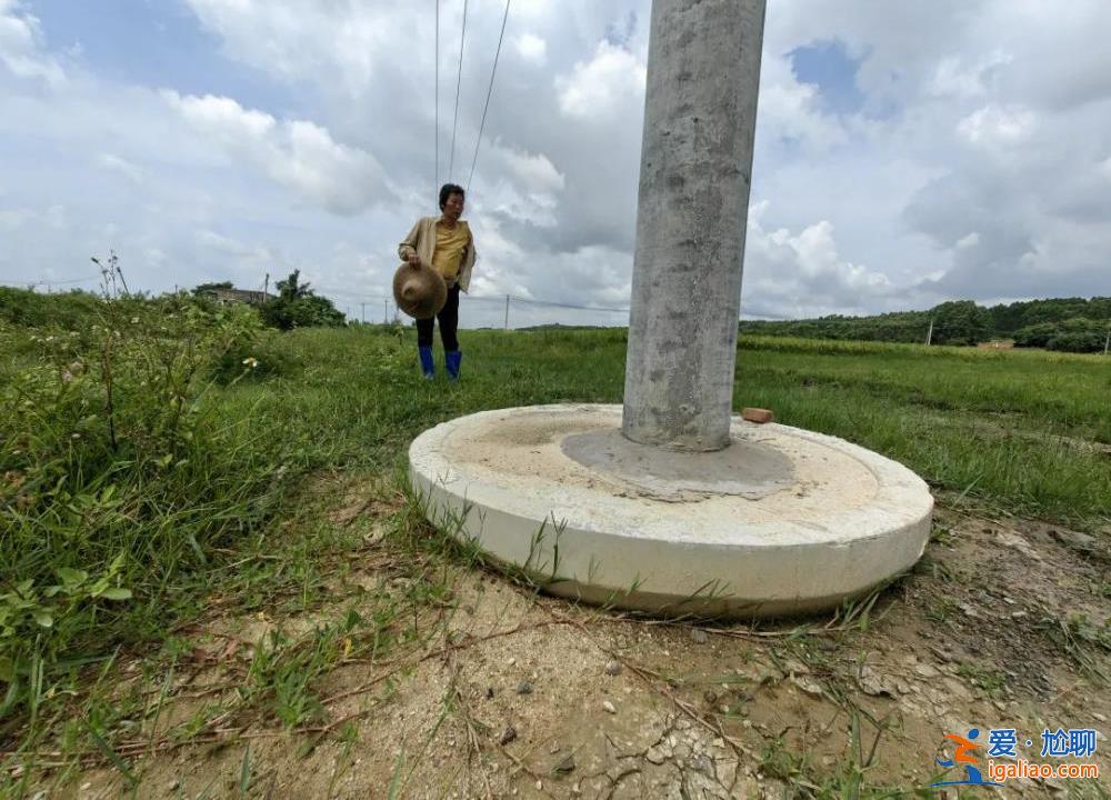 沒(méi)跟村民事先溝通 一平米補(bǔ)償幾塊錢？