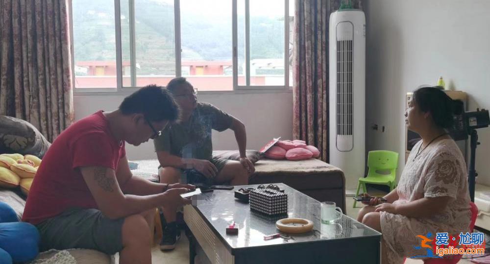 兒子尸體上寫著“被害” 警方稱其為自殺？