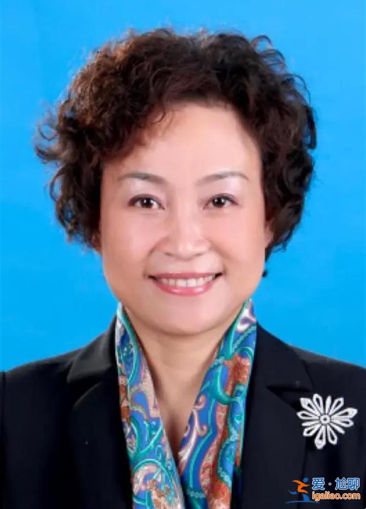 四川“貪腐夫婦”在父親葬禮上收230萬 兩人在一個領導班子共事2年？