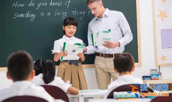 退休教師涉嫌抄襲學生作品[學生作品]？