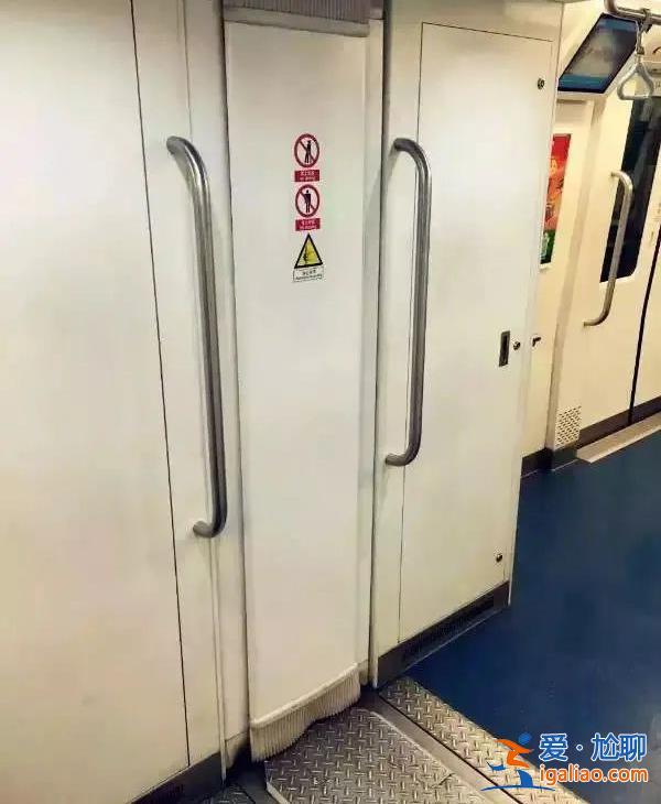 乘地鐵為什么不建議站在車(chē)廂連接處？