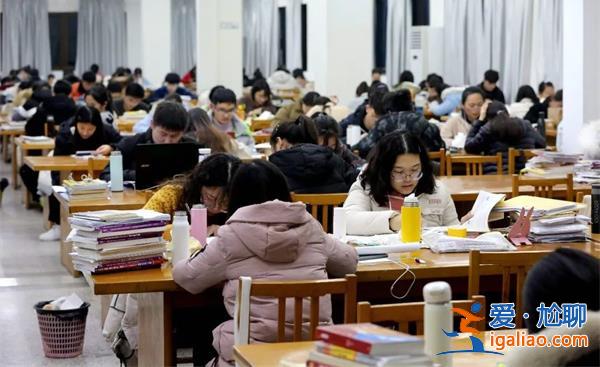 因學習班報太多10歲男孩離家出走，，教育卷到什么地步[離家出走]？