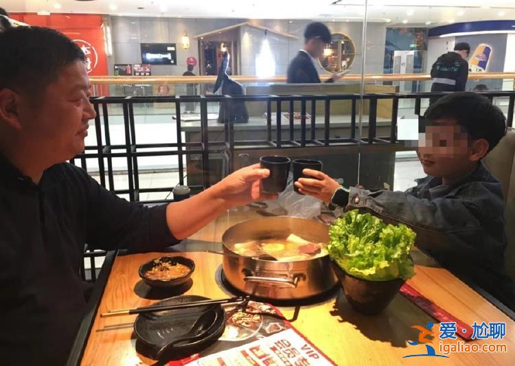 父母狀告班主任 父親轉行成律師親自代理該案？