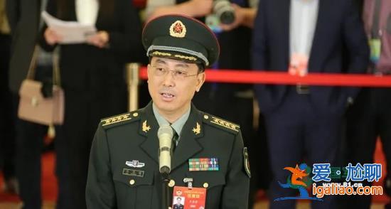 戰(zhàn)場上高喊“向我開炮”、榮立一等功的將軍履新職！？