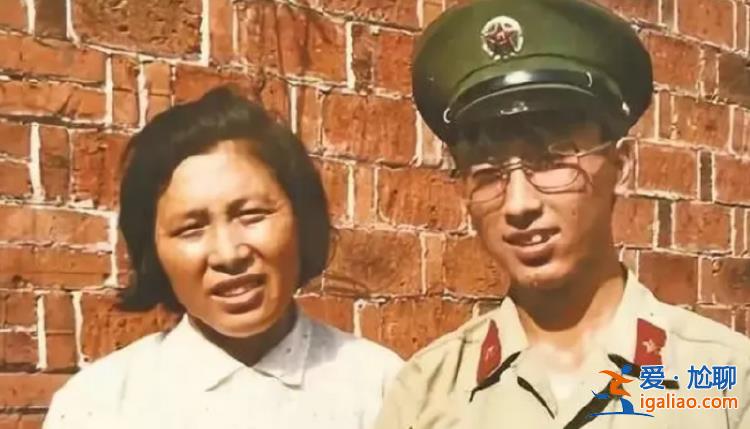 戰(zhàn)場上高喊“向我開炮”、榮立一等功的將軍履新職！？