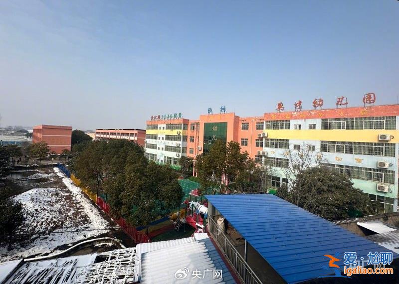 河南南陽學校火災一對雙胞胎中一人離世 央媒五問火災事故？