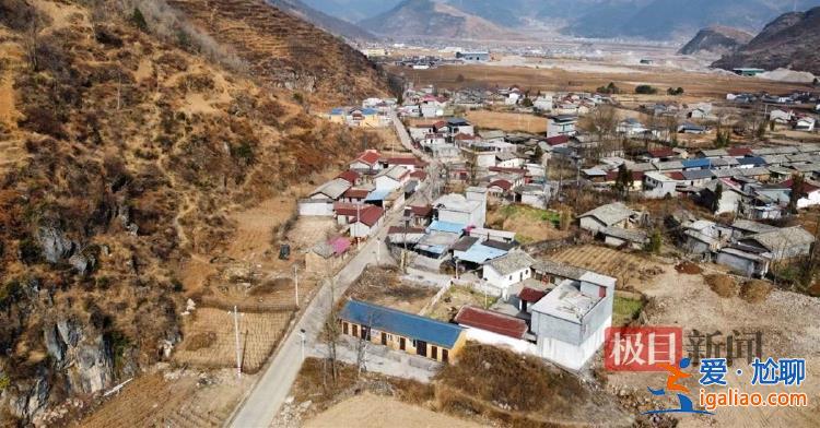 她在家帶娃種地 成功脫貧還蓋起新樓？