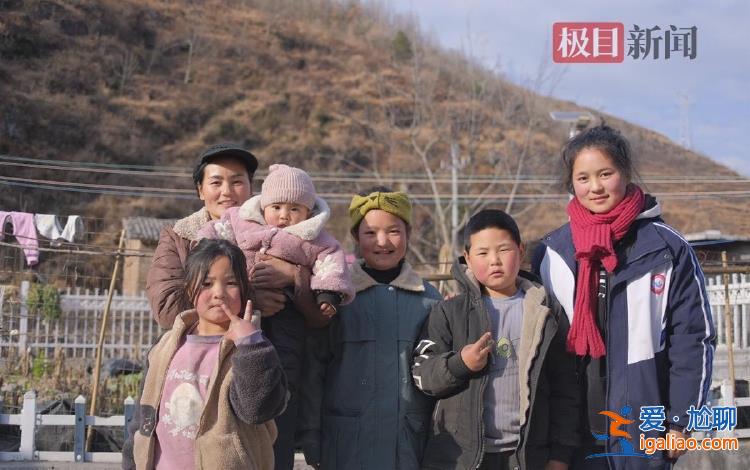 她在家帶娃種地 成功脫貧還蓋起新樓？