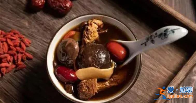脆皮年輕人養生賬單月超千元 養生切勿盲目跟風？