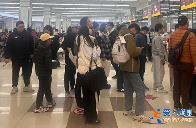 12點半后可用餐 另收取50%搭伙費？