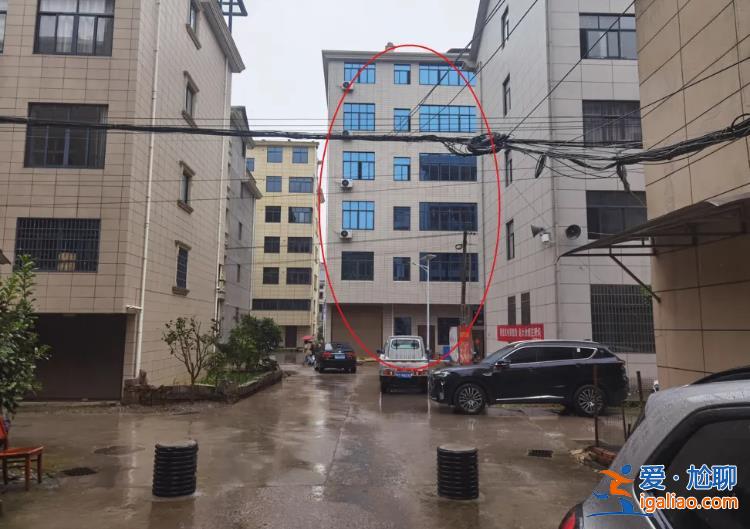 江西“提燈定損”出租房所在村住著很多陪讀媽媽 當地民宿遭大量退訂？