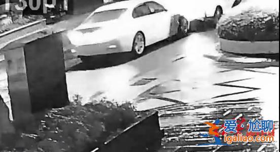 驚險！寶馬司機醉酒睡著車輛“自動駕駛” 派出所長駕警車狂追1公里截停？