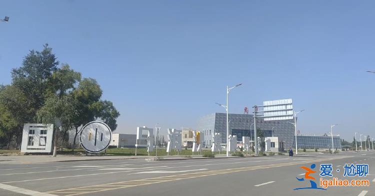 內蒙古烏海市客運樞紐耗資2億建成3年沒賣過票 未投運就面臨轉型？