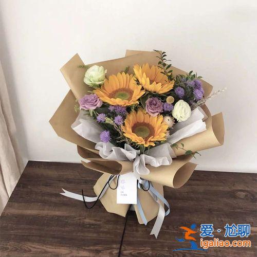 同學升學宴送什么花(閨蜜升學宴送什么花好)？