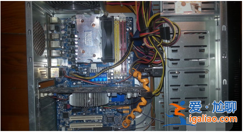 win10系統開機黑屏左上角一橫杠在閃如何解決?? win10系統開機黑屏左上角一橫杠在閃如何解決??