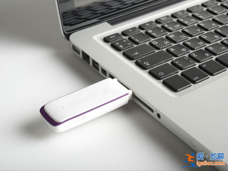 win10筆記本usb接口沒反應怎么解決？